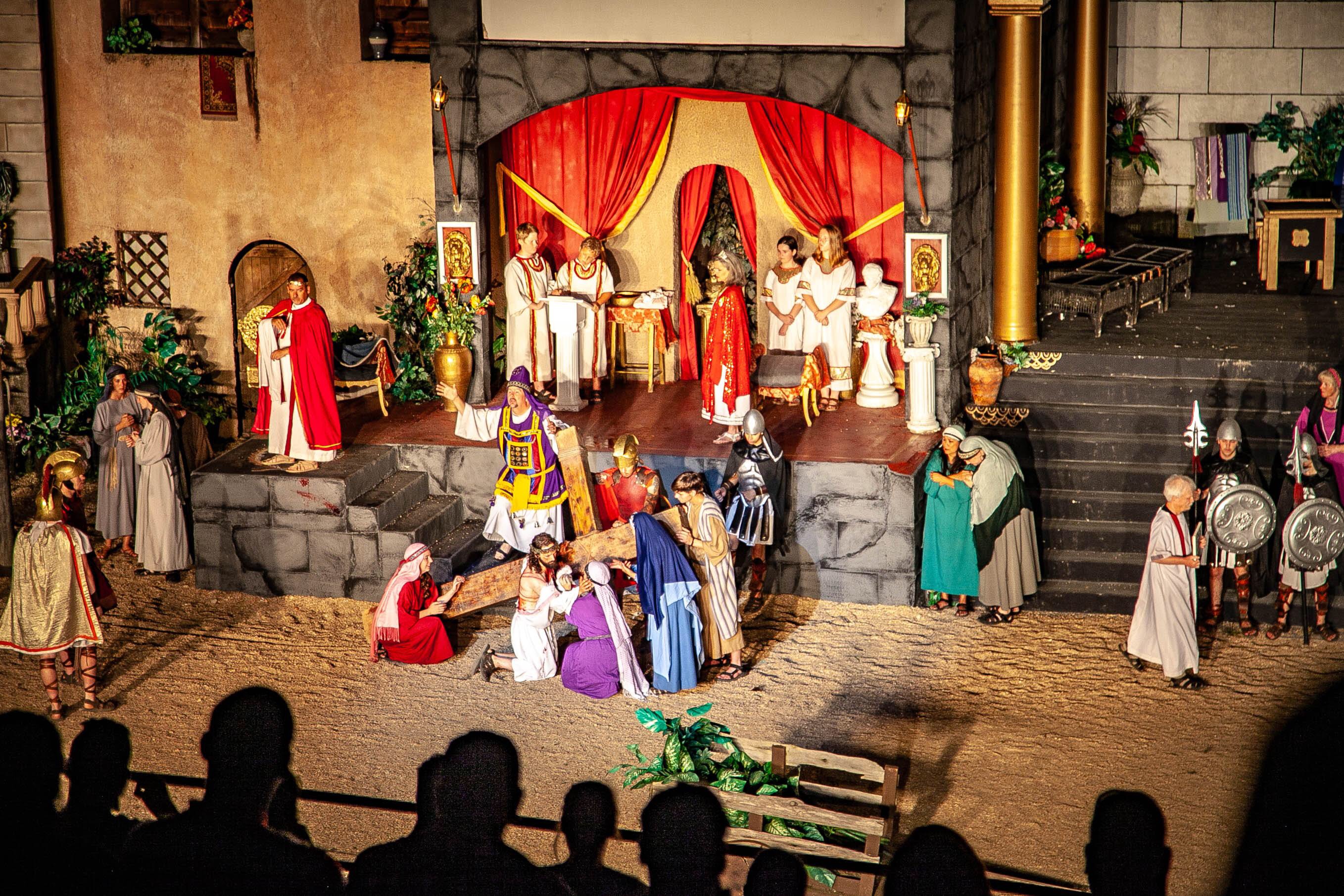 Scene of Jesus carrying the cross in the Great Passion Play in Eureka