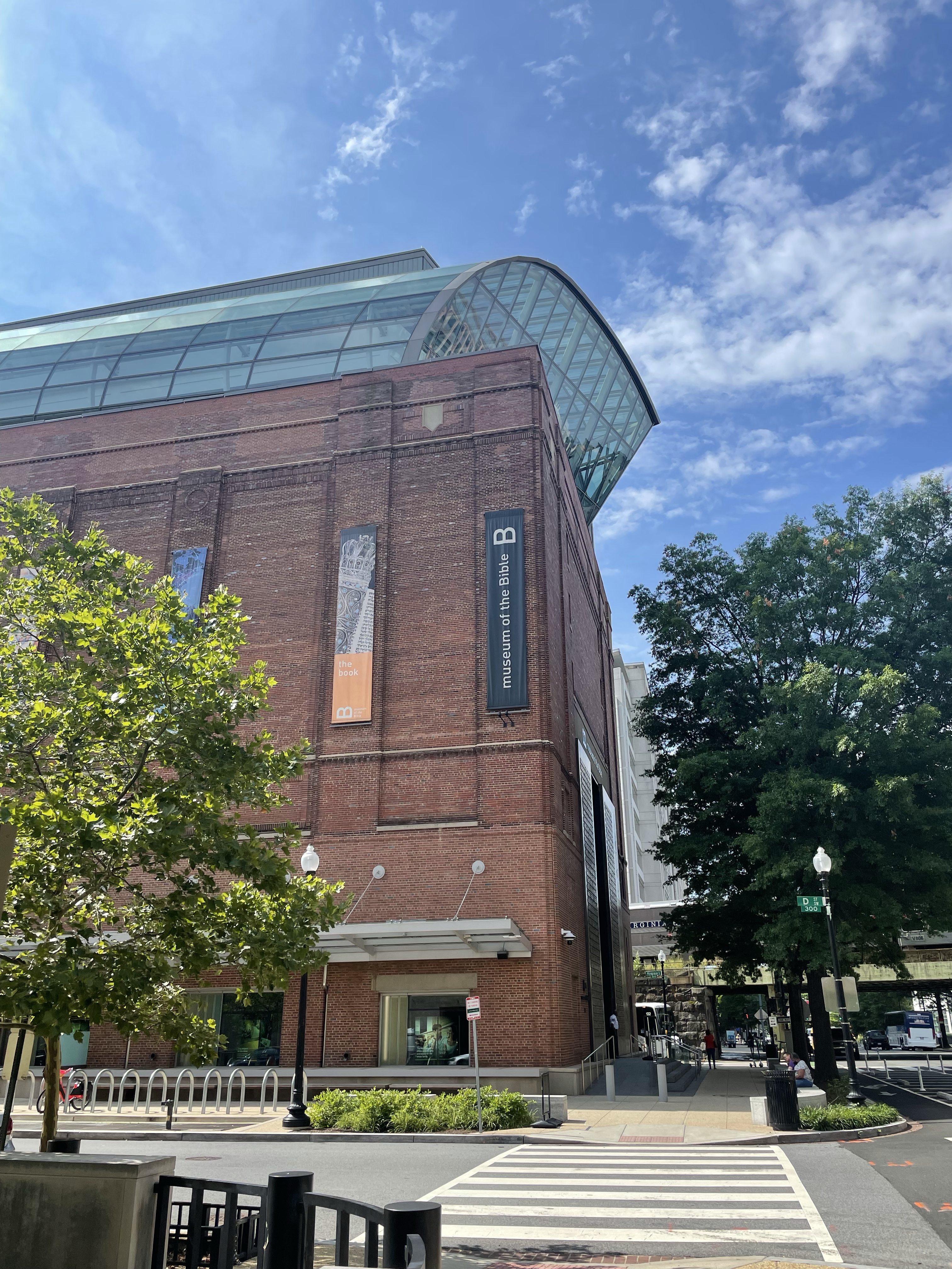 10 Reasons to visit the Museum of the Bible in Washington DC + Tips for your upcoming visit.